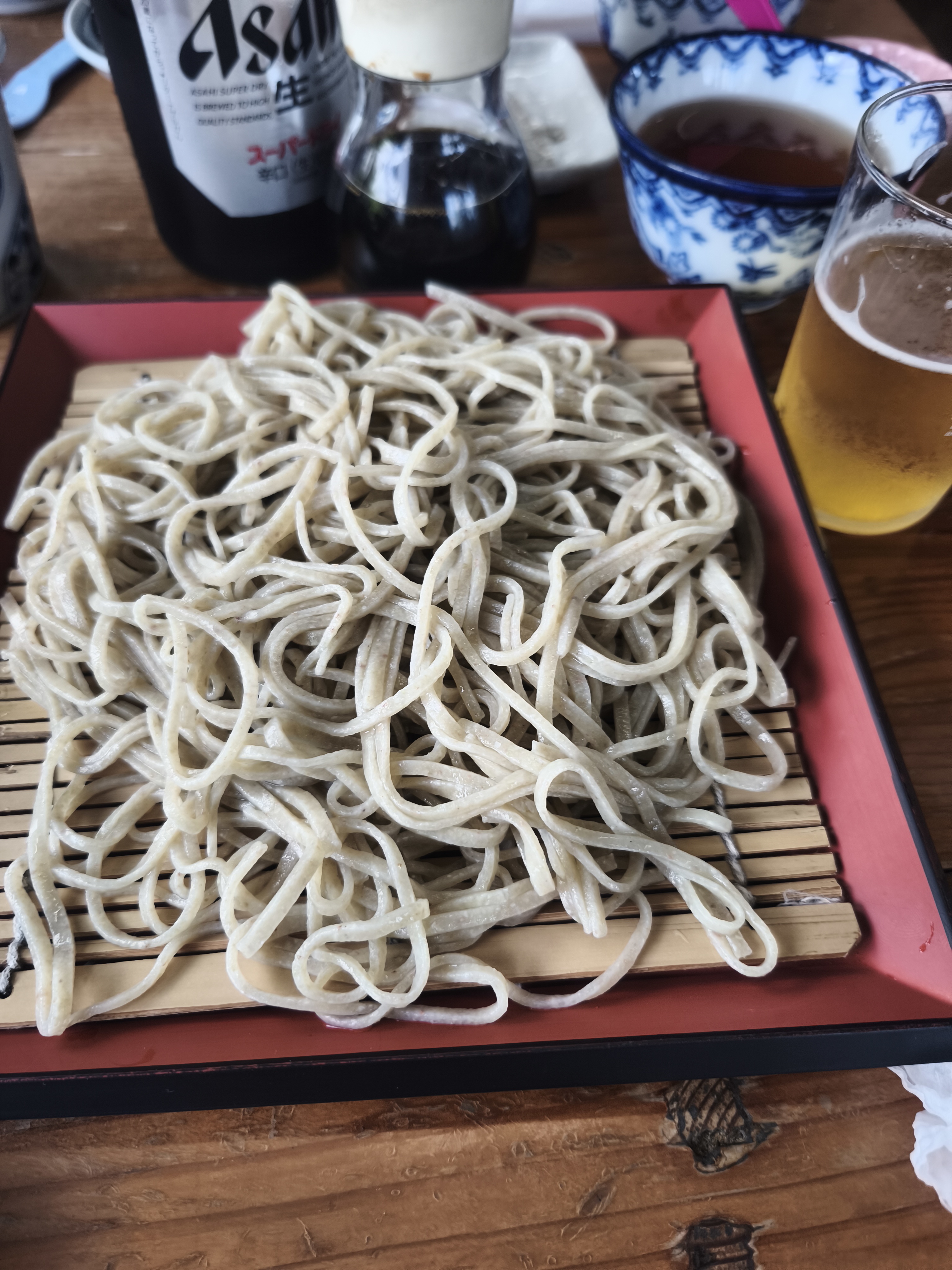 数量限定の蕎麦。もりそばスタイルでコシがしっかりしていた